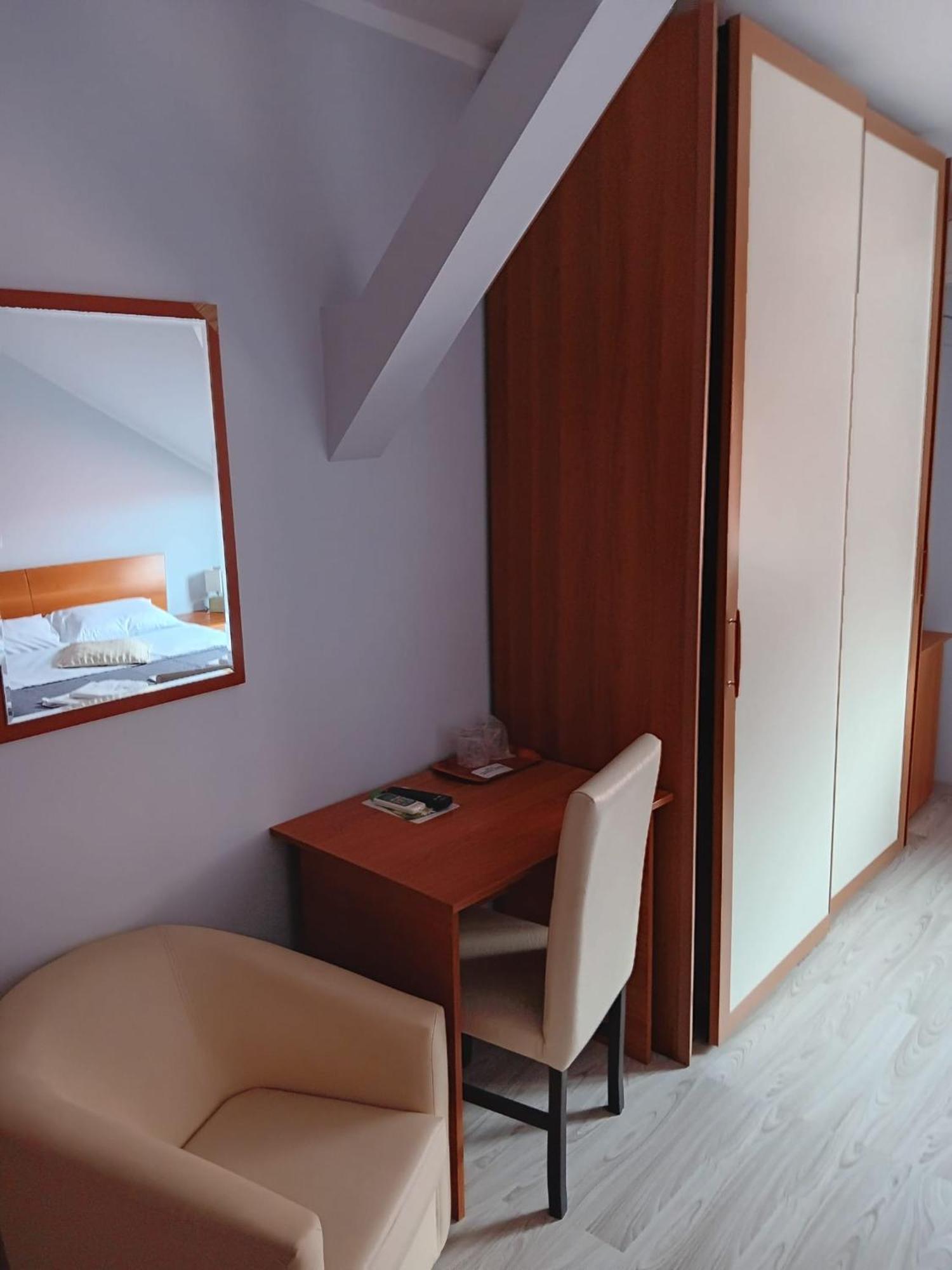 Hotel Vila Veneto تيميشورا المظهر الخارجي الصورة