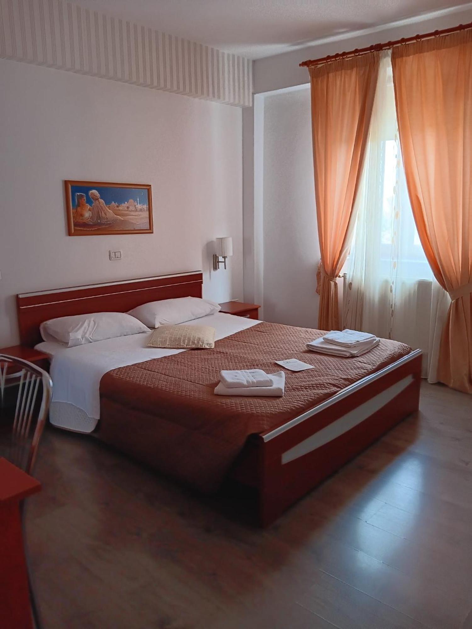 Hotel Vila Veneto تيميشورا المظهر الخارجي الصورة