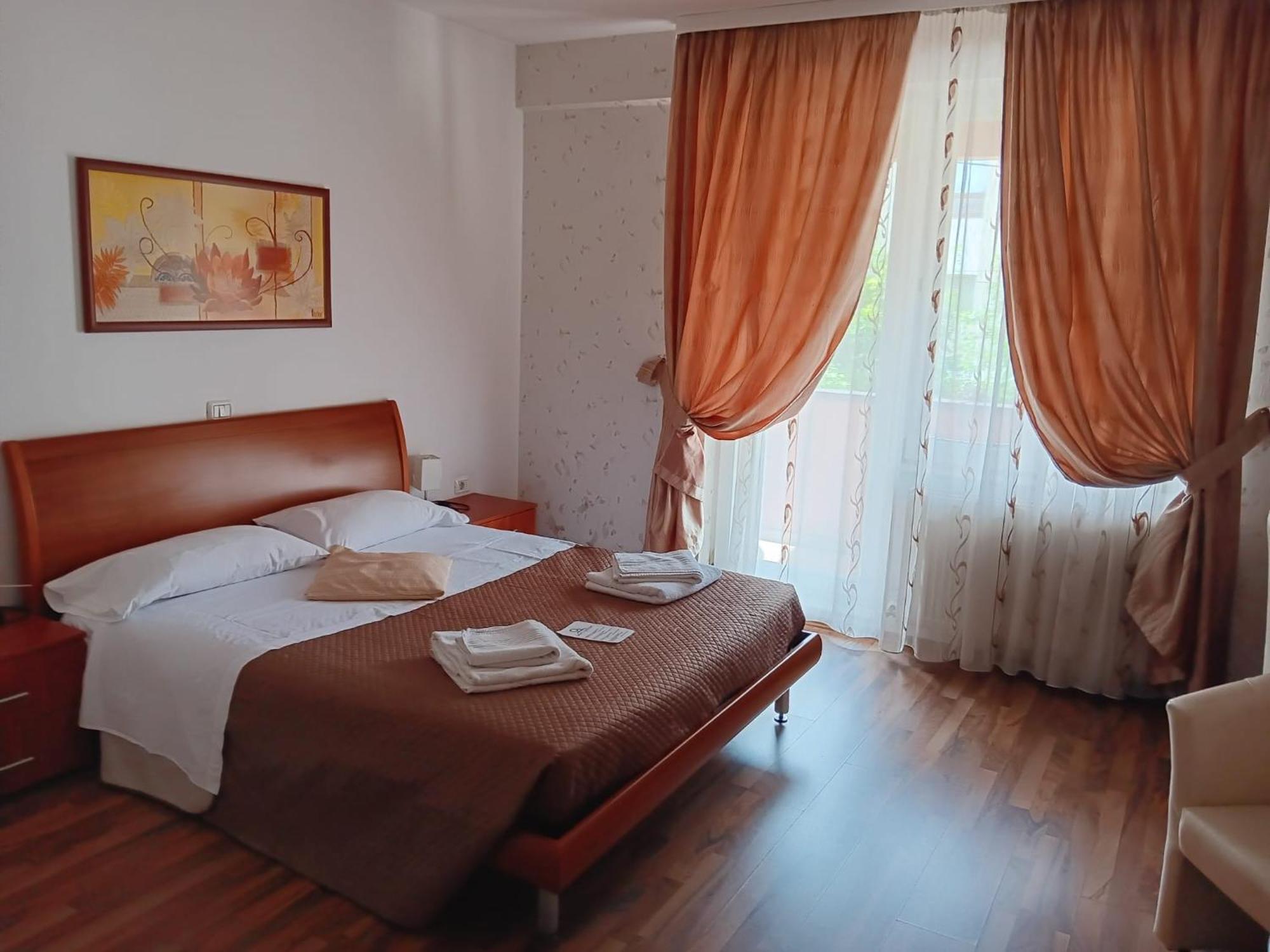 Hotel Vila Veneto تيميشورا المظهر الخارجي الصورة